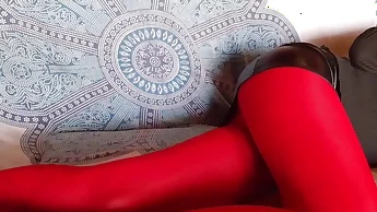 Laura on Heels, amateur wearing red pantyhose black heels, 2021